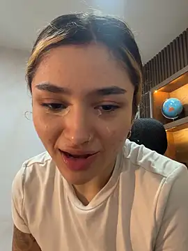 Arianavillada's cam snapshot