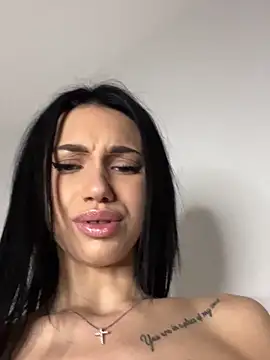 ilariea_girl live sex cam