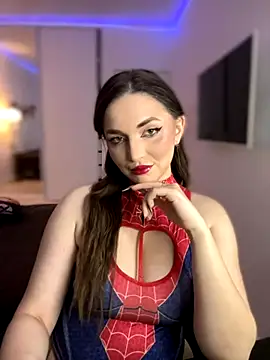 SweetBeeQueen's cam snapshot