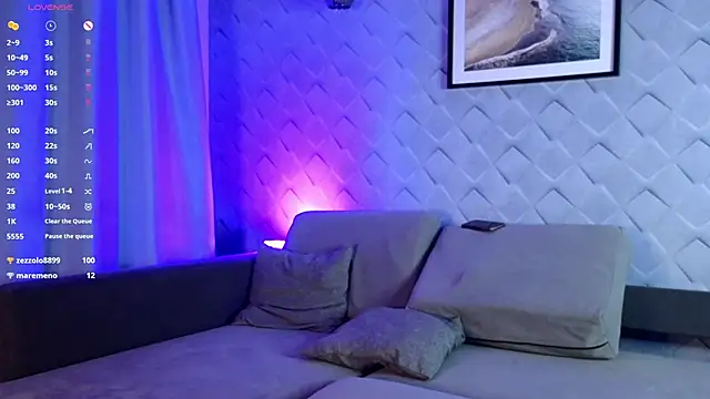 CrimsonBella's cam snapshot