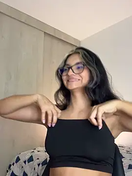 Cat2525 live sex cam