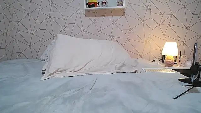 Irresistible24's cam snapshot