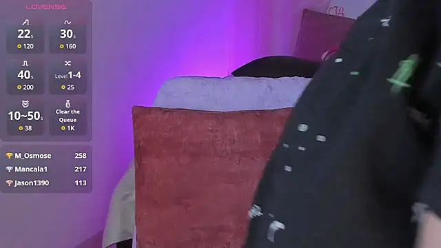 melody_suarez's cam snapshot