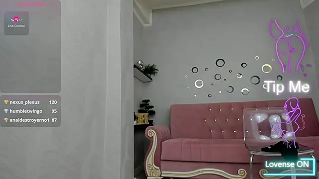 BelovedKhlloee's cam snapshot