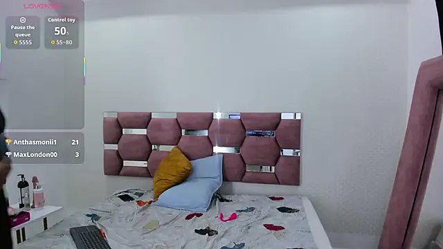 MiiaSmith__ live sex cam