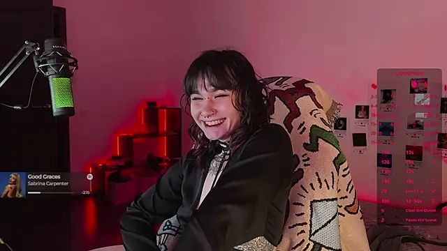 deadlysweet's cam snapshot