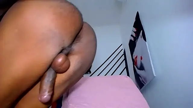 valentinabigcock23 live sex cam