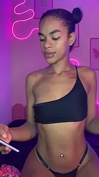 Cammgirlmii live sex cam