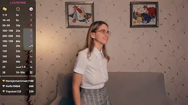 JoanBaggott live sex cam