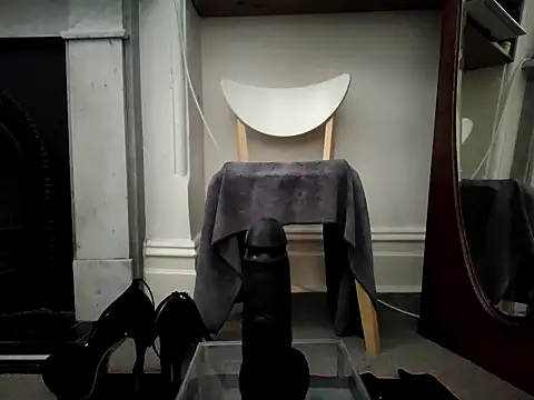 MystiqueRider live sex cam