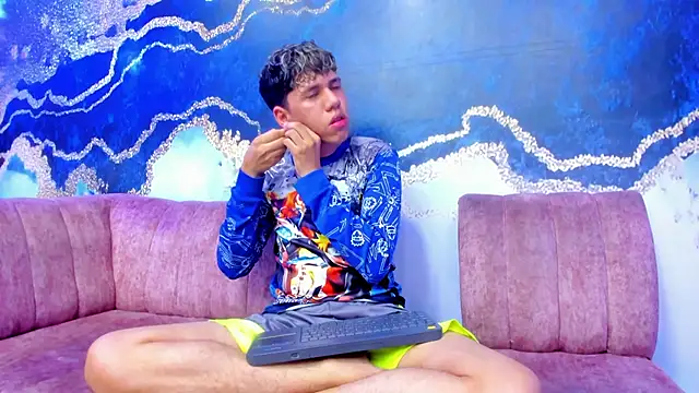 Boys_Pranks live sex cam