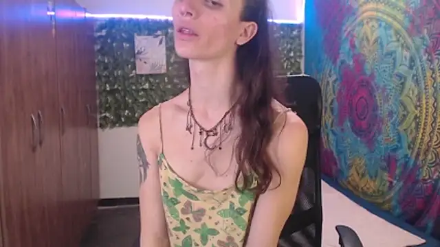 Ishtar_Shakti live sex cam