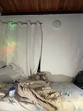 MrLeoLatino live sex cam