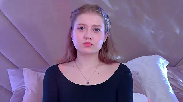 SelinSwarovski live sex cam