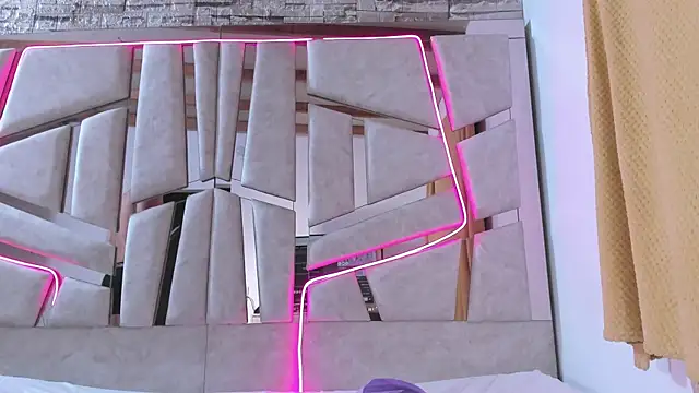 mia_and_austin live sex cam