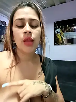 Latina_sexy1 live sex cam