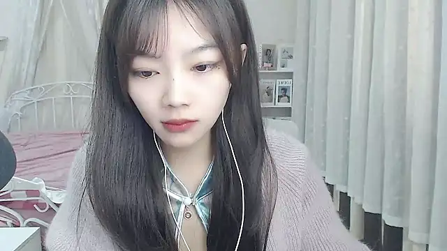 Romy-sweet live sex cam