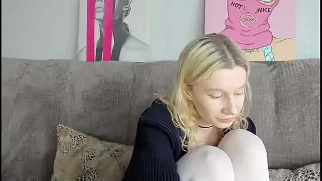 EnigmaSee live sex cam