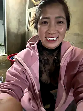 ThiHa003 live sex cam