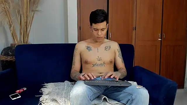 jamesinked_ live sex cam