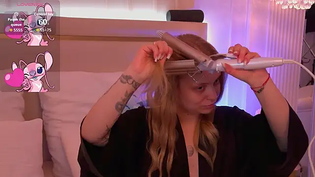 DorisHell live sex cam