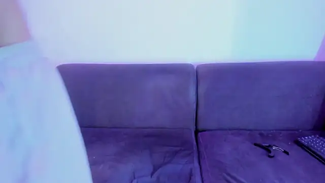 Henrikk_senn live sex cam