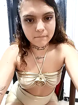 Alis_1327 live sex cam