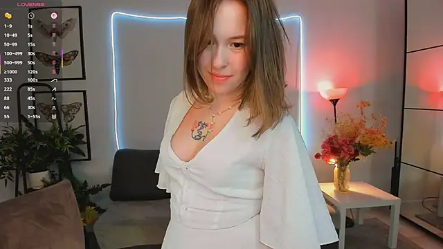 LanaRoselle live sex cam