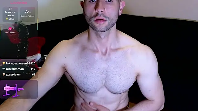 hairyncuteass live sex cam