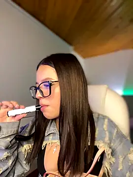 Sofia18_pinkk live sex cam