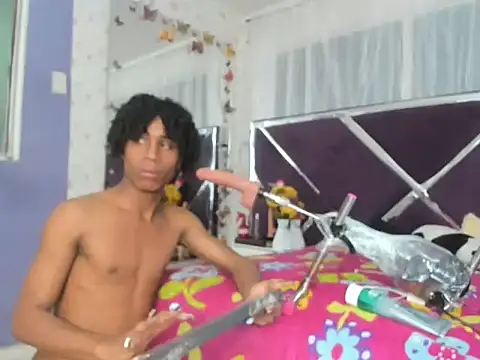 Santy_bigcock_01 live sex cam