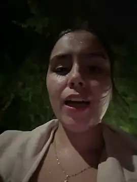 Juanelopez1 live sex cam