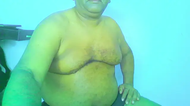 Beargryzzly live sex cam