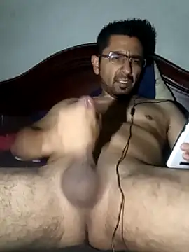 Leocuma82 live sex cam