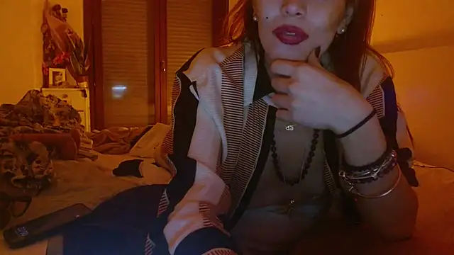 Regina_5's cam snapshot