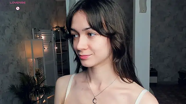 ReneeLippeatt's cam snapshot