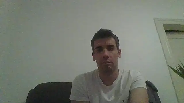 JulioIsHere4you live sex cam