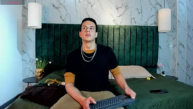 Dustin_Sonne's cam snapshot