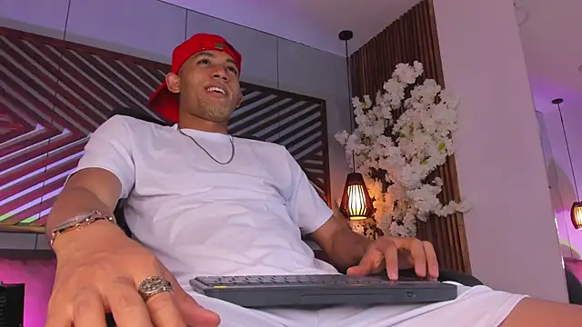 B_Wild's cam snapshot