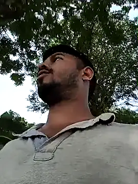 X-_boy's cam snapshot