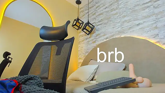 Aron_Bolt live sex cam