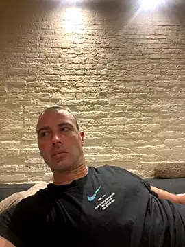 Rotteei1 live sex cam