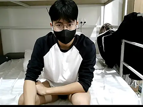 Gwencloudy live sex cam