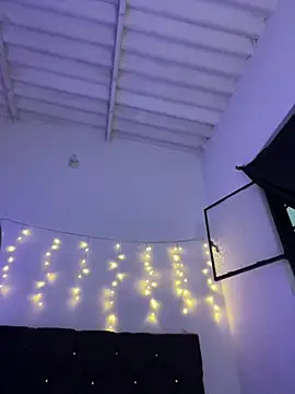 alisson_carolina73 live sex cam