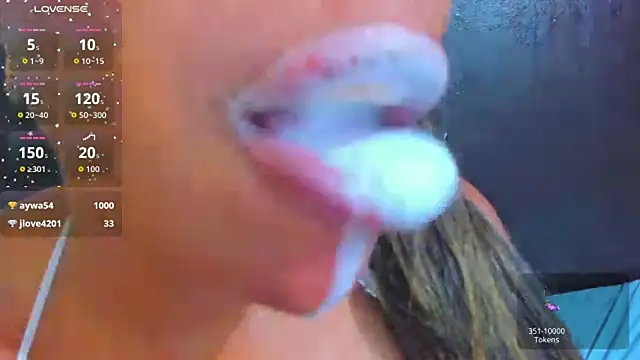 KamariaFyre live sex cam