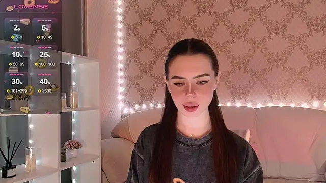 HolyMiax live sex cam