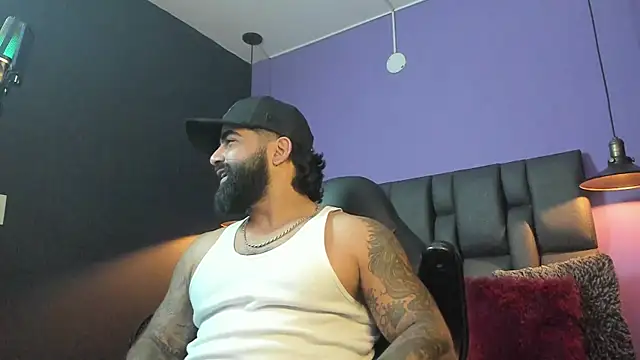 Lyon_vach live sex cam