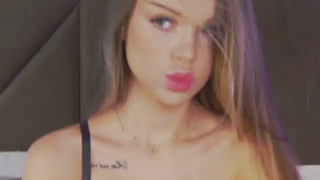 MarilynNova live sex cam