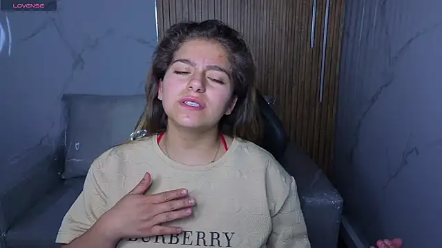 Kitten_Cam live sex cam