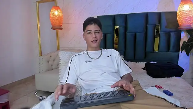 Levy_Steve live sex cam